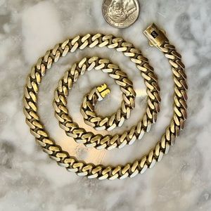 Amazing 10k Yellow Gold 22 Inch 9mm Wide Chunky Cuban Link Necklace-See Video!